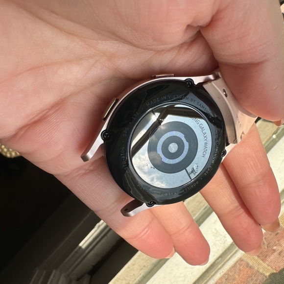 Samsung Galaxy Watch 4 - Picture 6 of 17